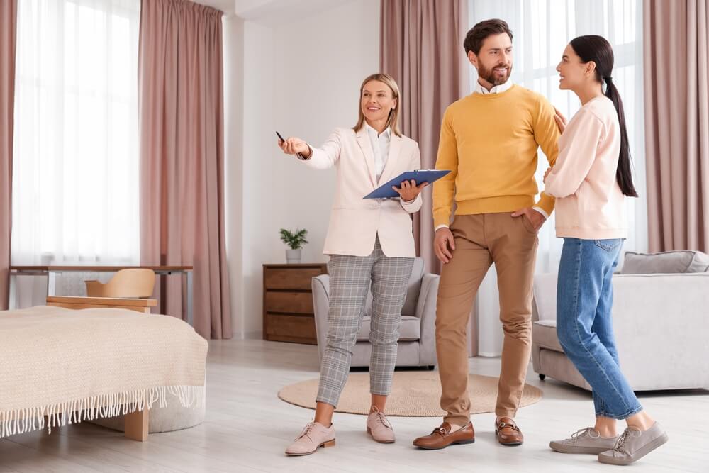 full-service airbnb property management in la