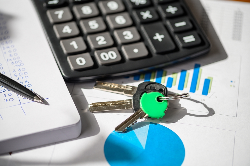 short-term rental vs long-term rental in Los Angeles